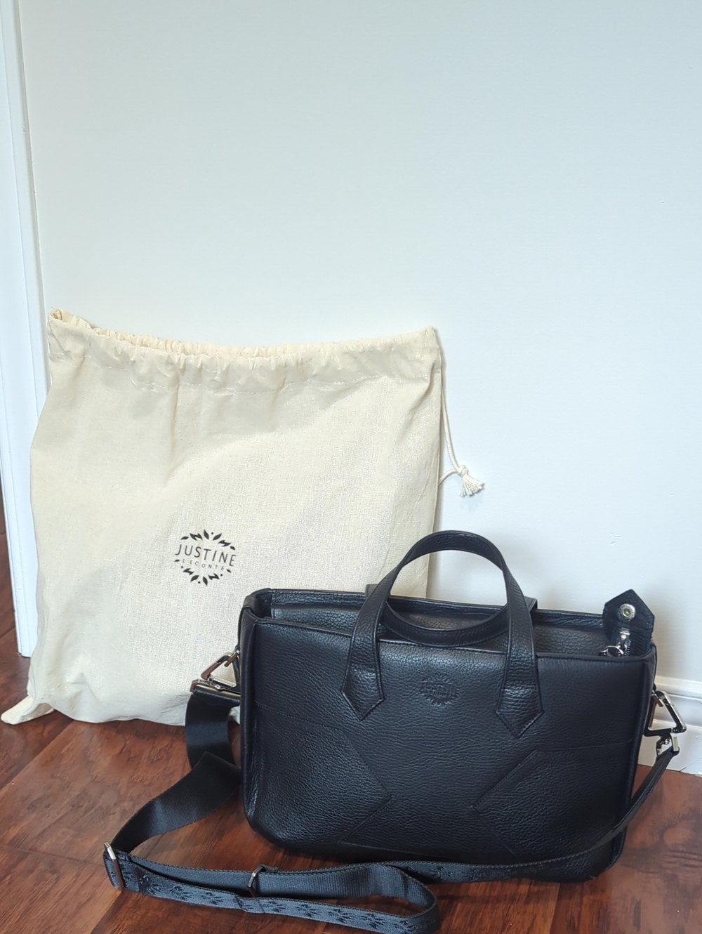 Justine Leconte Crossbody Caviar Black